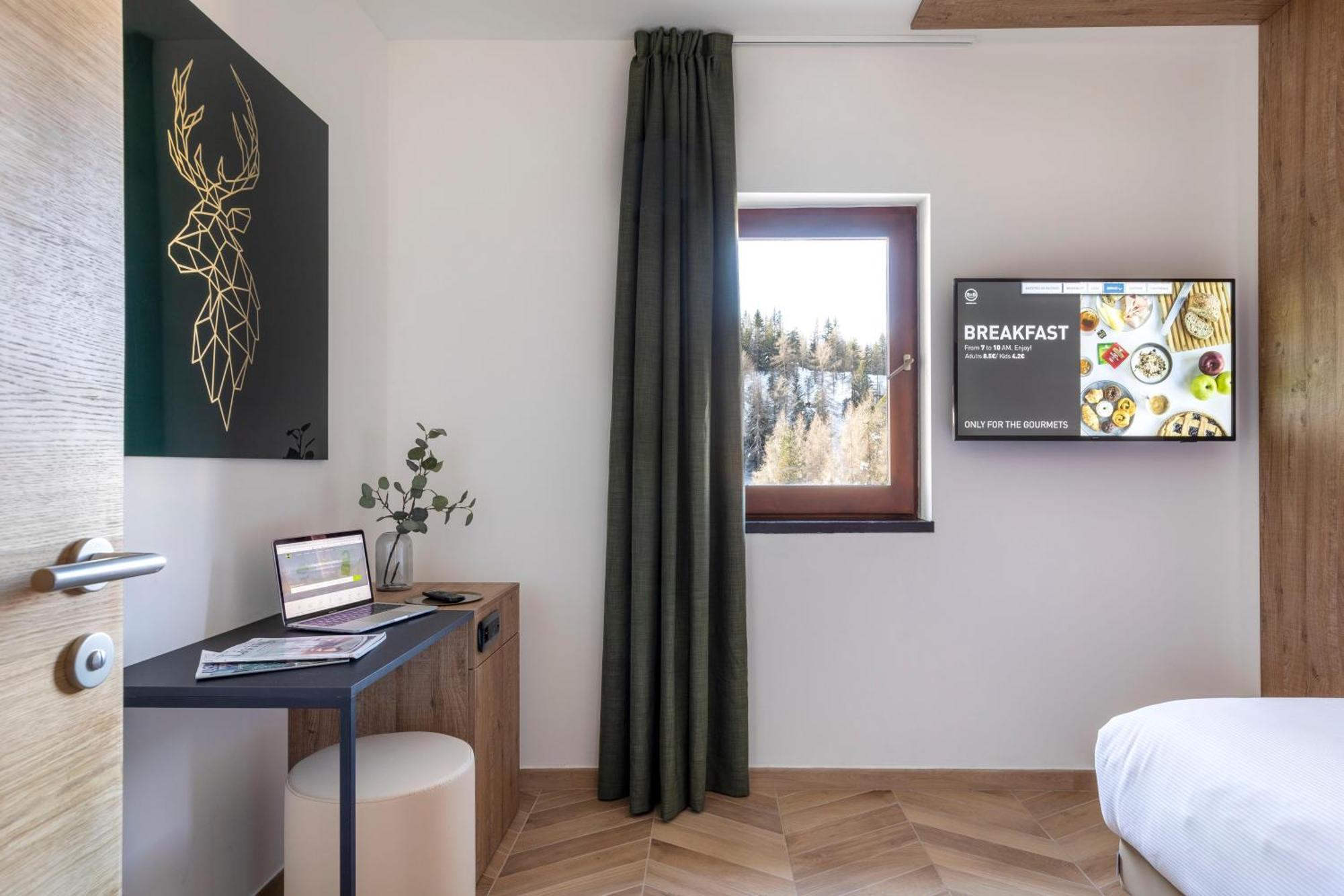 B&B Hotel Passo Tre Croci Cortina Cortina dʼAmpezzo Exteriör bild